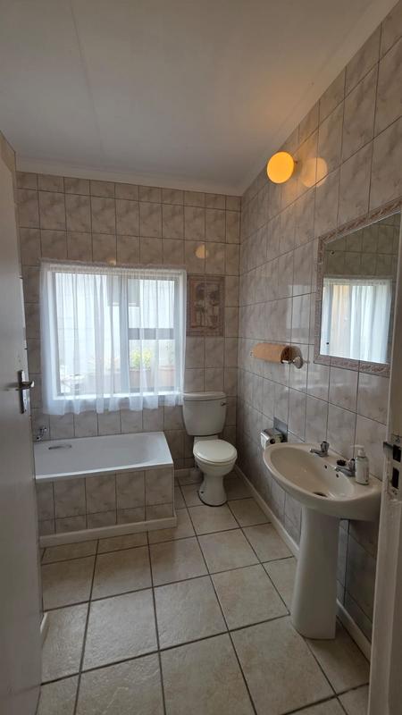 4 Bedroom Property for Sale in Albertinia Western Cape